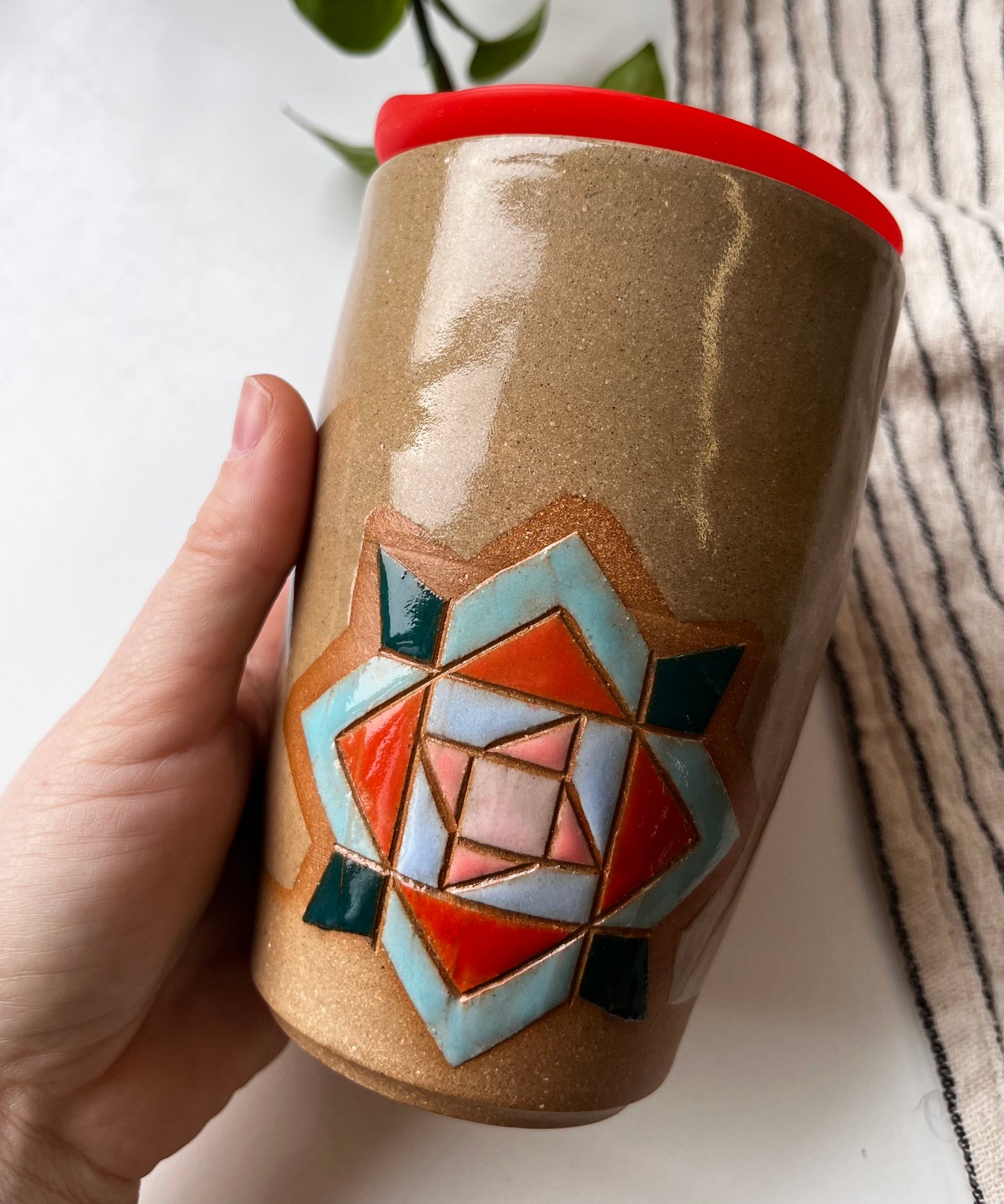 Tall quilt to-go cup