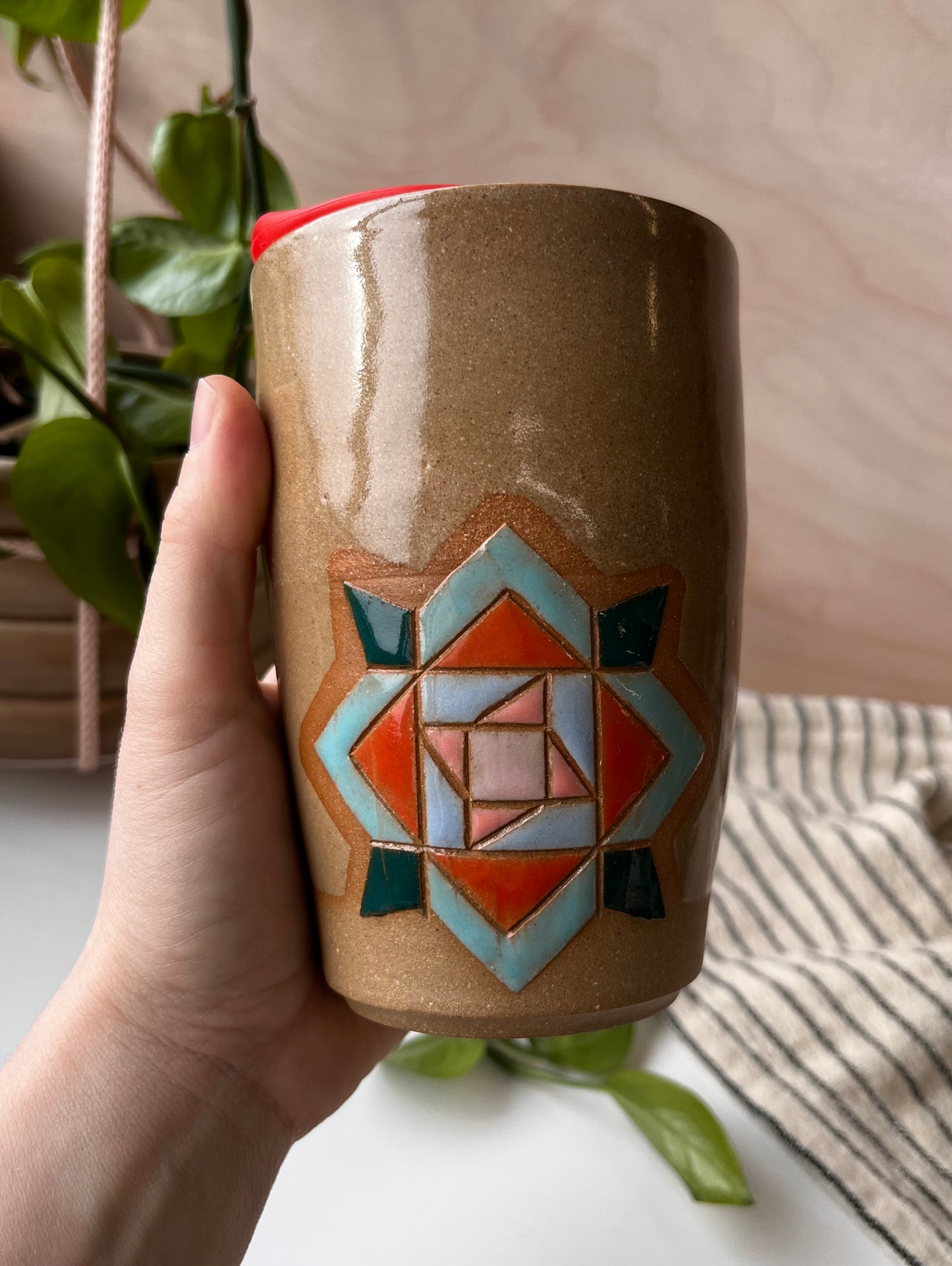 Tall quilt to-go cup