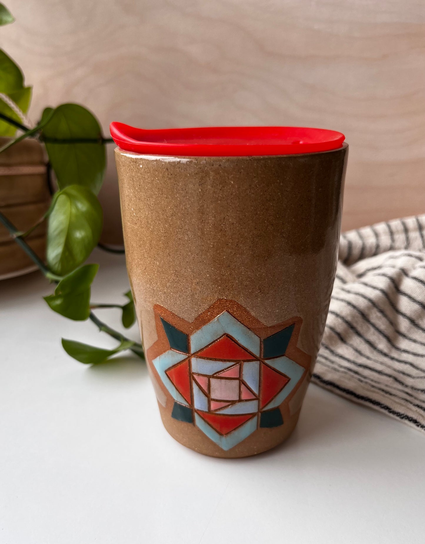 Tall quilt to-go cup