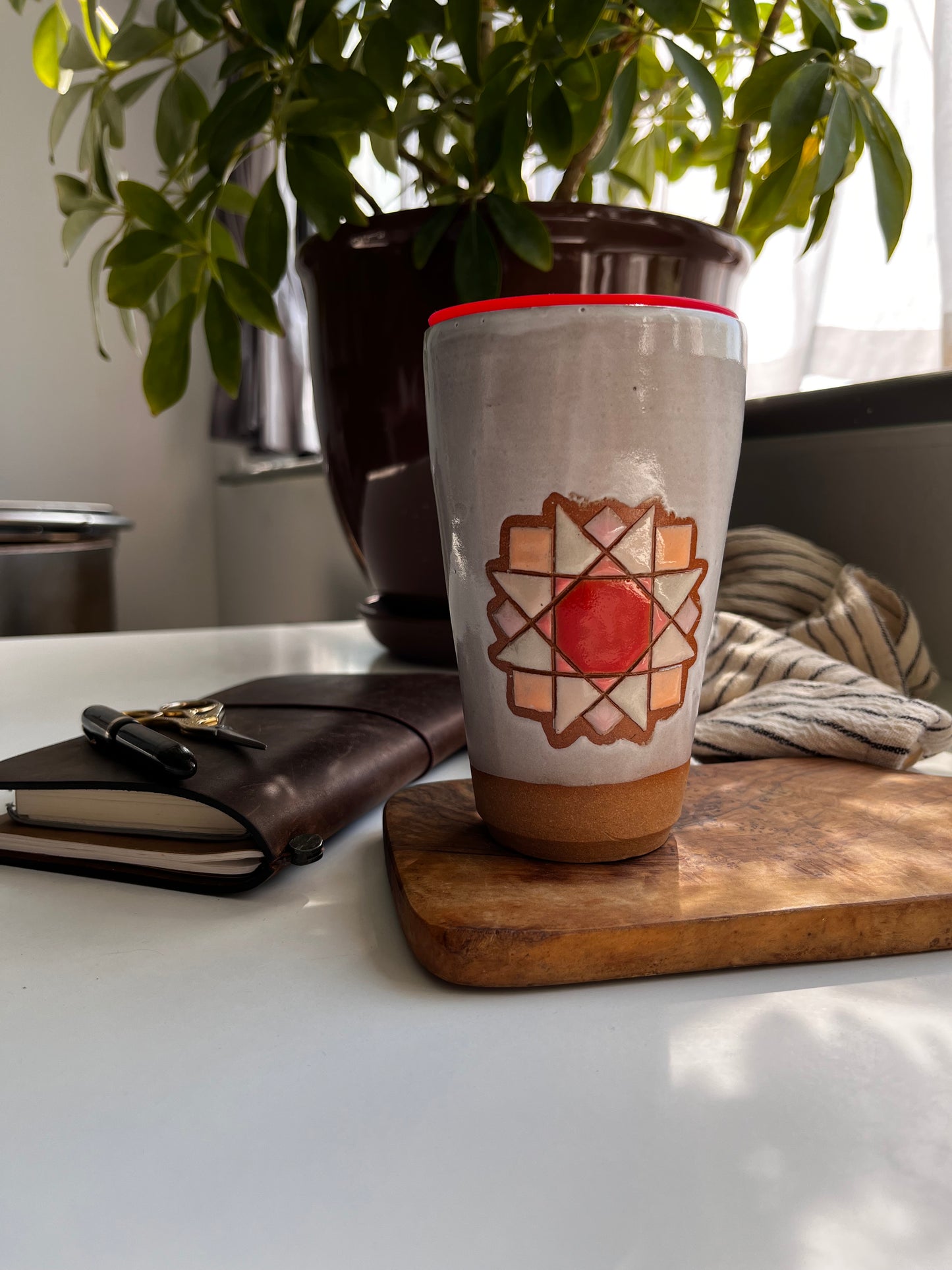 Tall quilt to-go cup